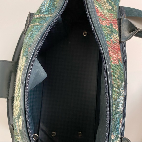 Vintage Atlantic Tapestry Overnight Bag - Picture 8 of 12